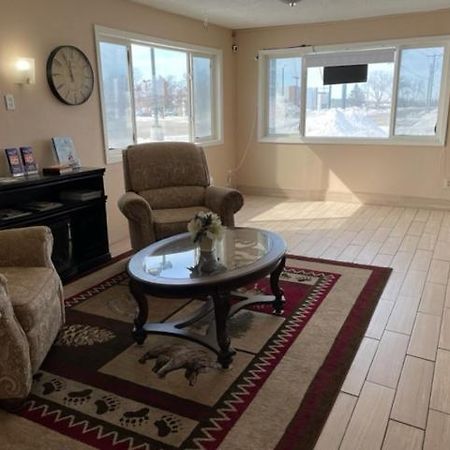 Fergus Inn Fergus Falls Екстер'єр фото
