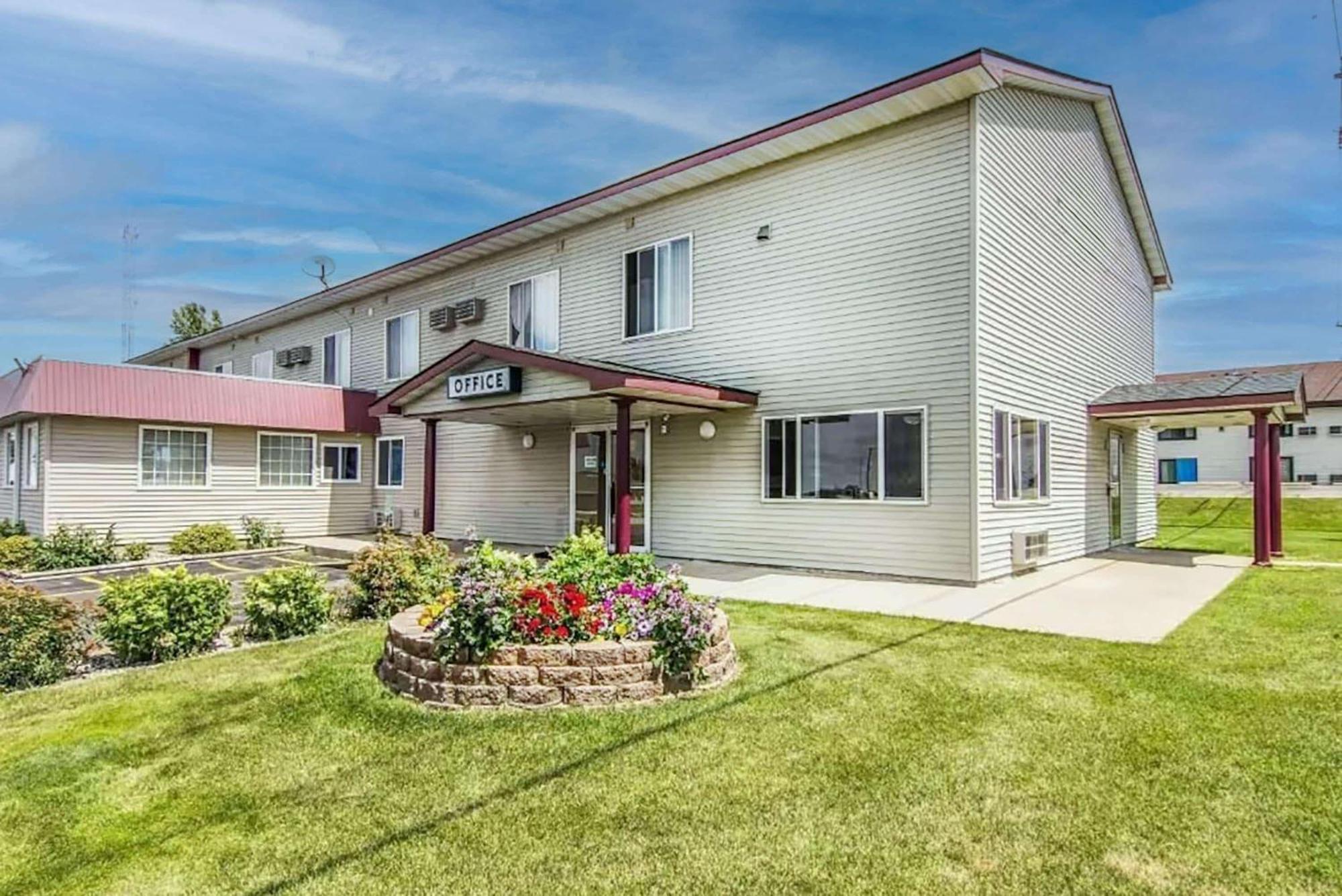 Fergus Inn Fergus Falls Екстер'єр фото
