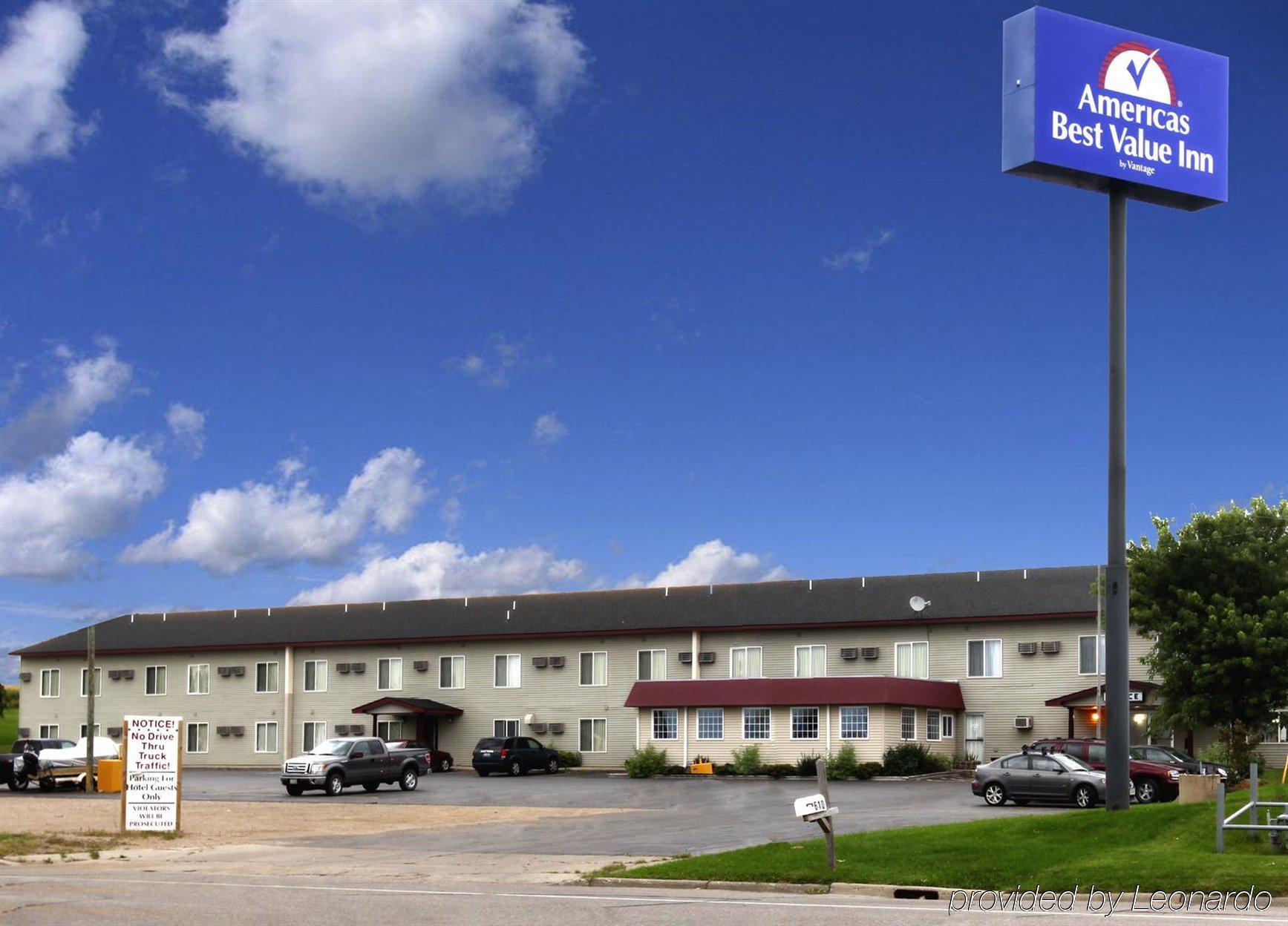 Fergus Inn Fergus Falls Екстер'єр фото